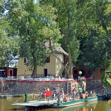 Bac de l’île Saint Aubin, Angers