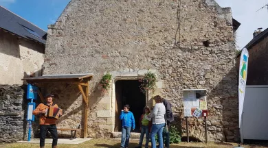 Moulin d'Ivray chapelle - Laura Bellanger