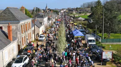 Vide-greniers-ape-jarzé - APE Jarzé