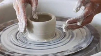 initiation tournage - le bocal  - ©Le Bocal Atelier Céramique