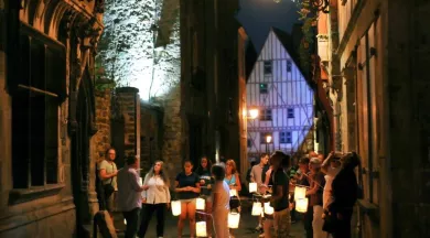 Visite guidée avec lampions - Ville du Mans