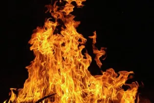 Feu_de_la_Saint_Jean-FMA-49-photo1 - ©Unsplash