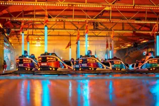 bumper-cars-6482641_960_720 - Pixabay