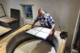 Moulin à Papier de Sainte-Suzanne en Mayenne - Office de tourisme de Sainte-Suzanne les Coëvrons