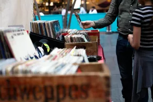 vide grenier - ©Unsplash