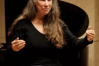 Christine Jeandroz, cheffe de chant et compositrice - Martin Cheyrouze