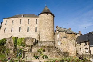 Château de Mayenne - ©Laura Remoué-OTVHM
