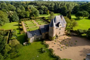 Manoir_de_Favry-CP-Pascal_BELTRAMI_-_Mayenne_Tourisme-1199-1920px - ©Pascal_BELTRAMI_-_Mayenne_Tourisme