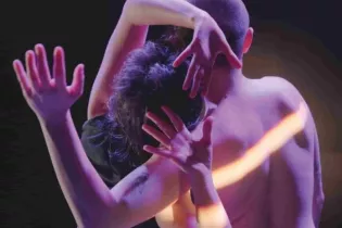 N.eon - ©Clara Baudry