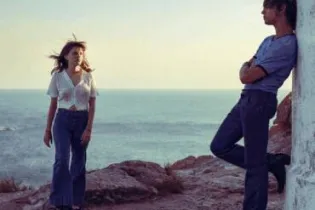 affiche-12-370x490 (1) - Hélène Louvart