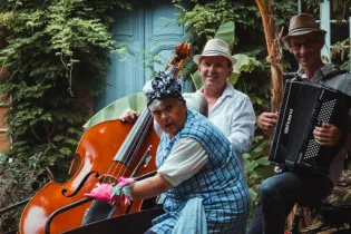 20260719 saint loup du gast Trio Porteur Spectacle - © Cyril Travers