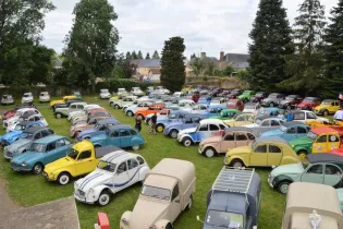 rassemblement à Voutré - chevrons du bocage