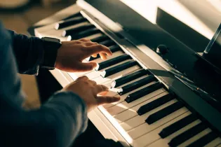 Audition de piano - Image d'illustration