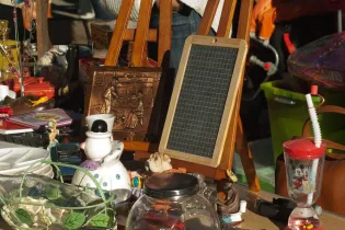 vide grenier - Pixabay
