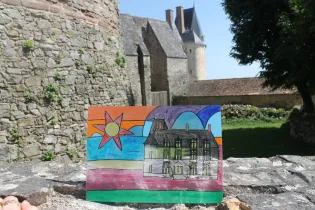 Fenêtre colorée - Équipe du château de Sainte-Suzanne
