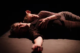 spectacle-tendresse-photo-yohann-cordelle-2-1-900x640-c-default - Yohann Cordelle - Oz.fr