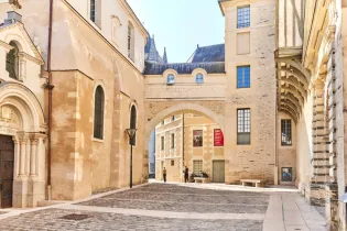 Rue du musée des Beaux-Arts_1 - Alexandre Lamoureux / Destination Angers