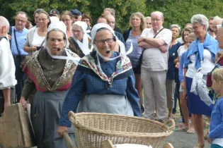 Visite Théâtralisée : Balade avec Cillette_Les Ponts-de-Cé_1 - Les Plantagenêts